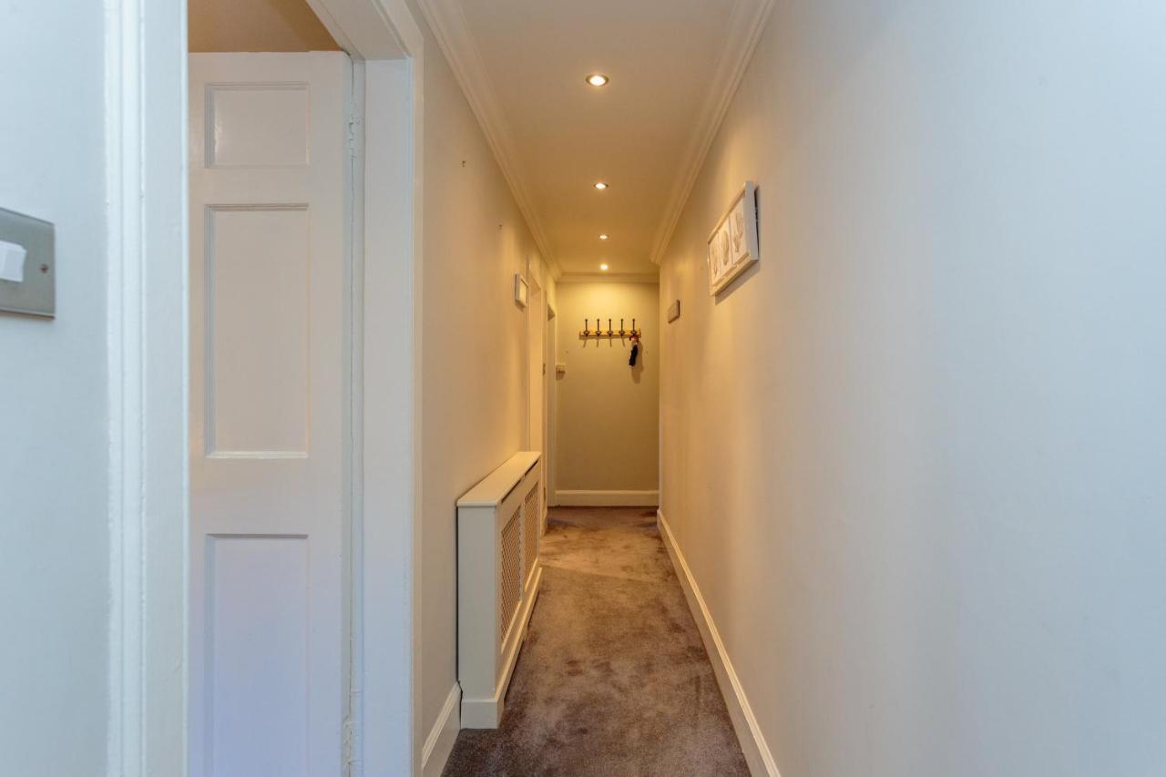Ferienwohnung Beautiful Hideout In Center Of EDI Exterior foto