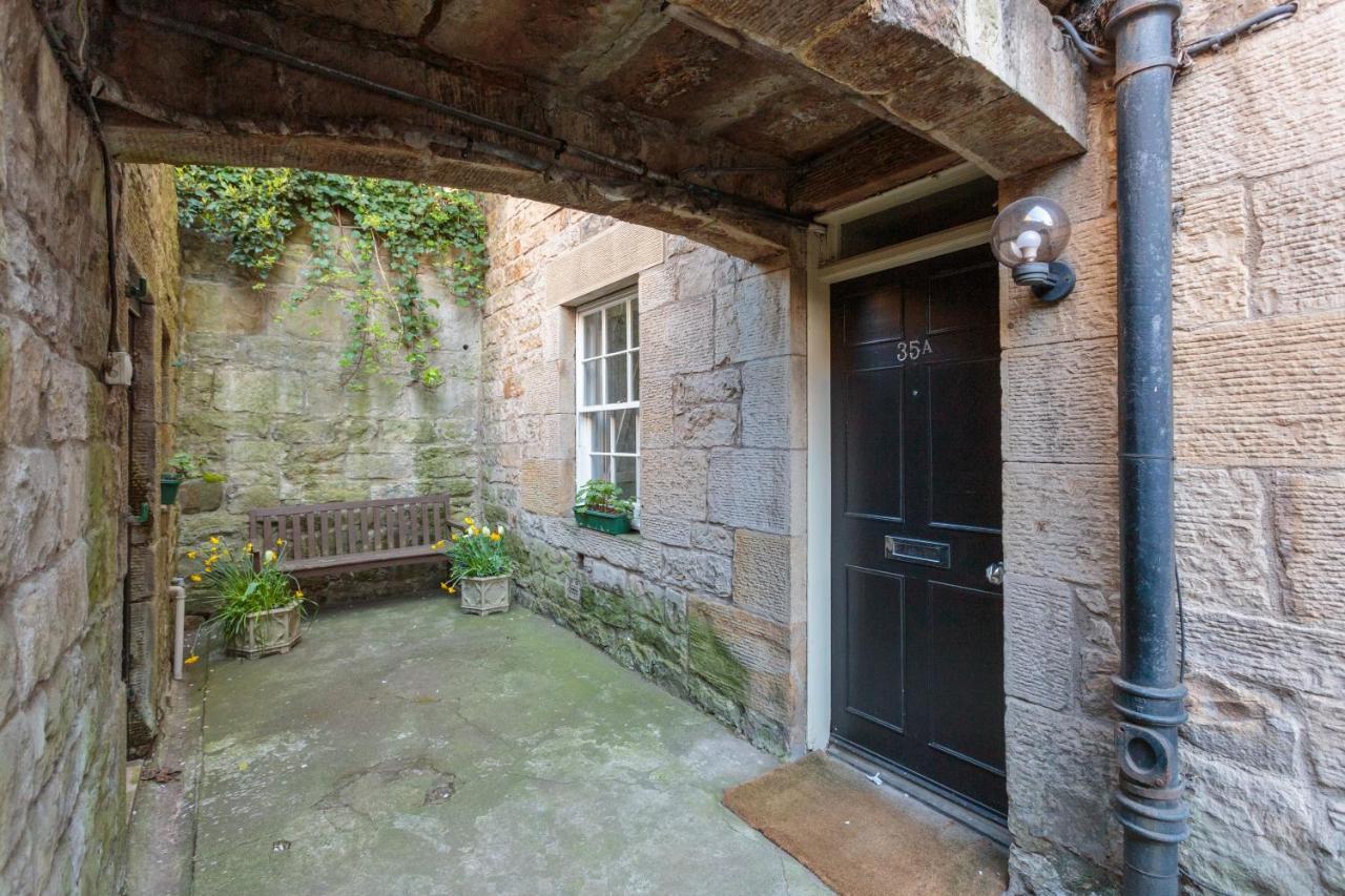 Ferienwohnung Beautiful Hideout In Center Of EDI Exterior foto