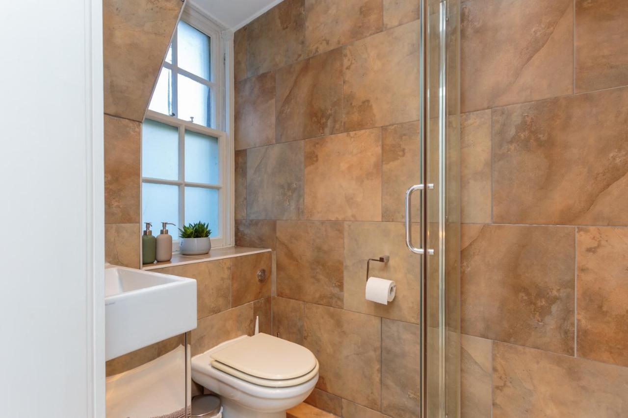 Ferienwohnung Beautiful Hideout In Center Of EDI Exterior foto