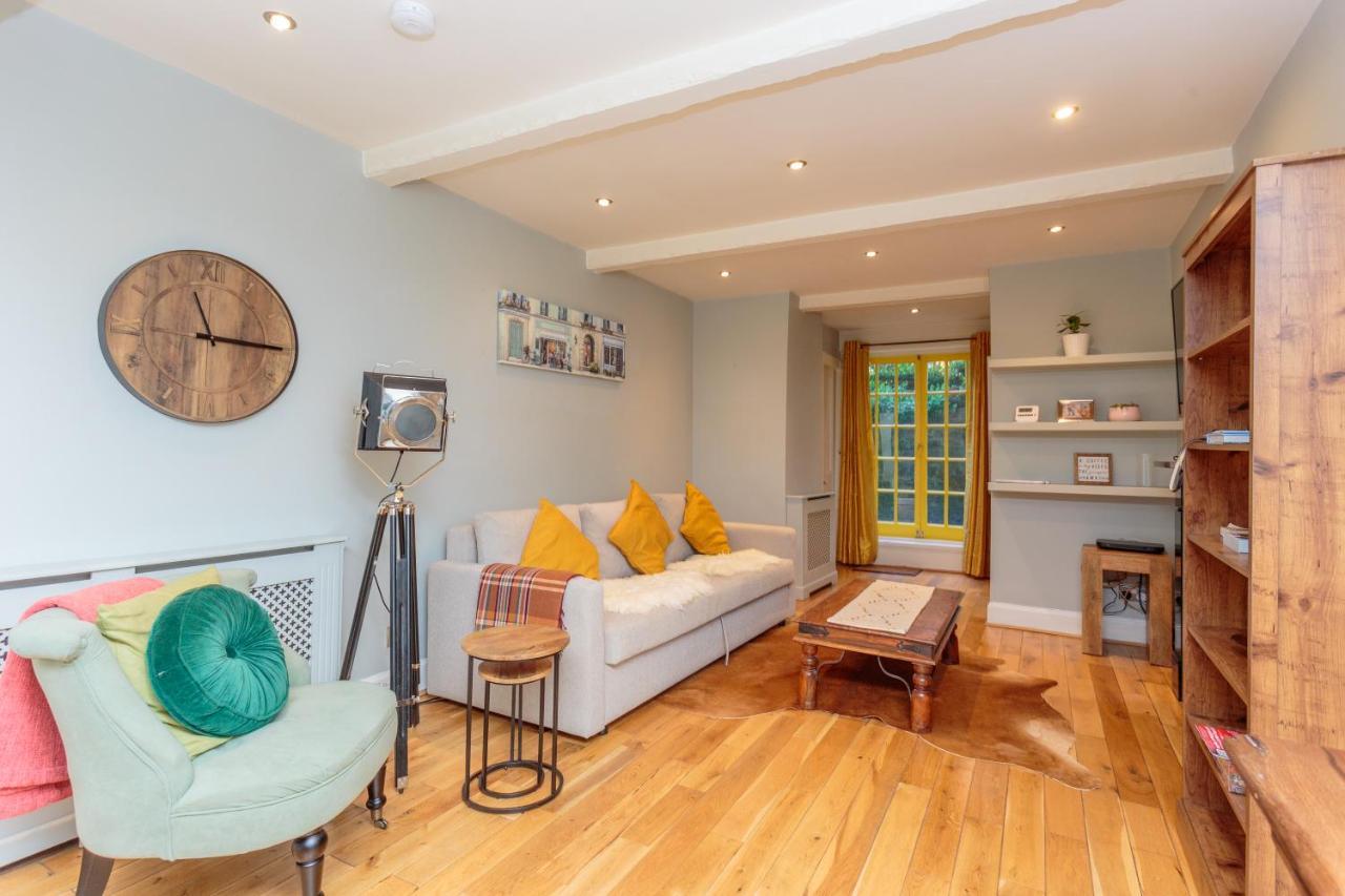 Ferienwohnung Beautiful Hideout In Center Of EDI Exterior foto