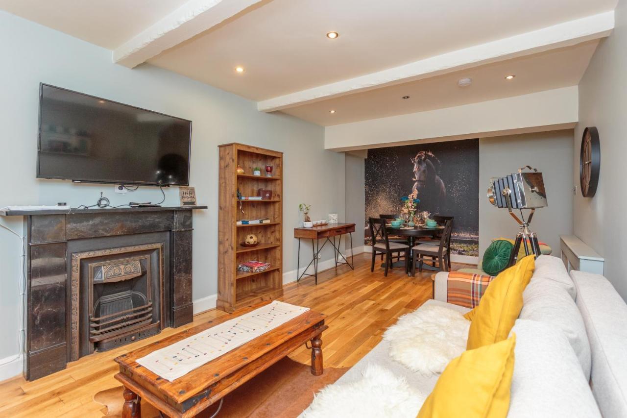 Ferienwohnung Beautiful Hideout In Center Of EDI Exterior foto